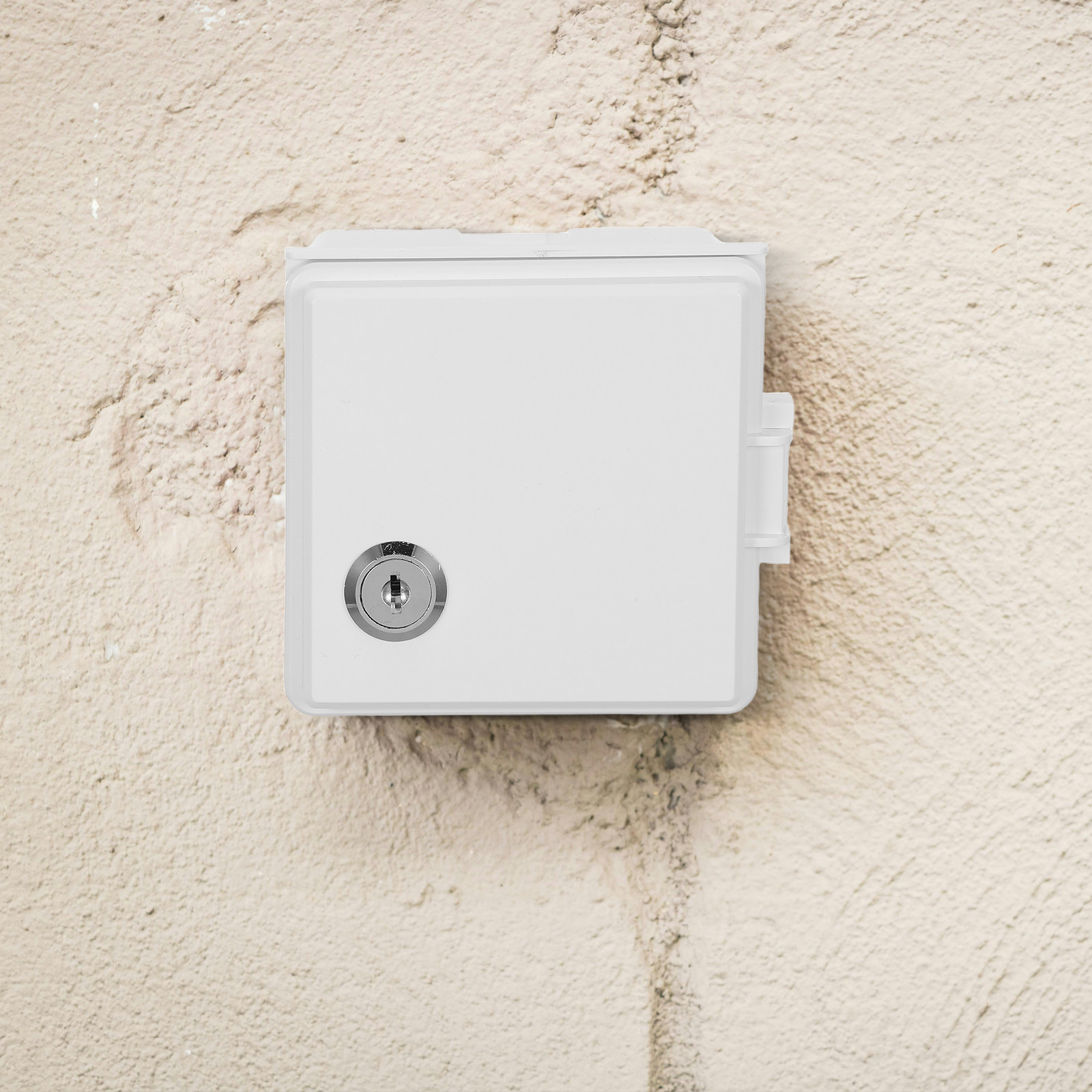 防水コンセントボックスカバー ロックキー付き 屋外コンセント - Outdoor Power Point Cover のレビューと価格